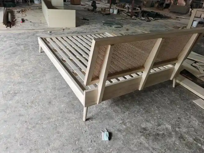 定制纯实木白蜡木床藤编靠背