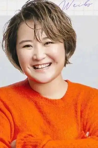 贾玲为了新角色要减重100斤真的太拼了网友既佩服又心疼