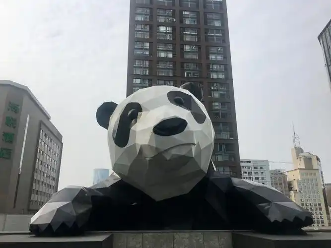 打卡成都远洋太古里&&ifs国际金融中心熊猫爬墙