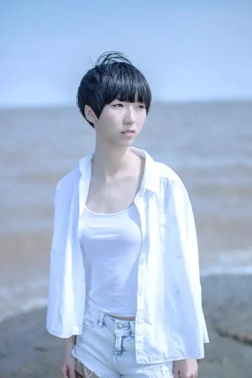 汪睿10月开启四城巡演最新宣传照元气爆棚