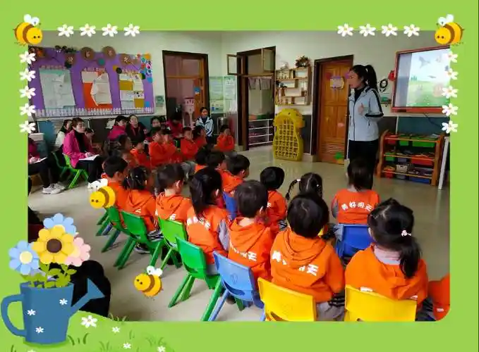 交流互动 共同成长——明天幼儿园中班艺术活动《颠倒歌》