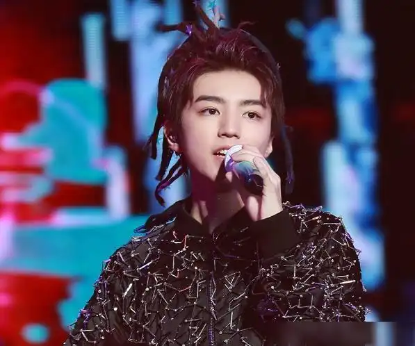 时代峰峻想雪藏王俊凯官博发文很清楚粉丝质疑与事实不符