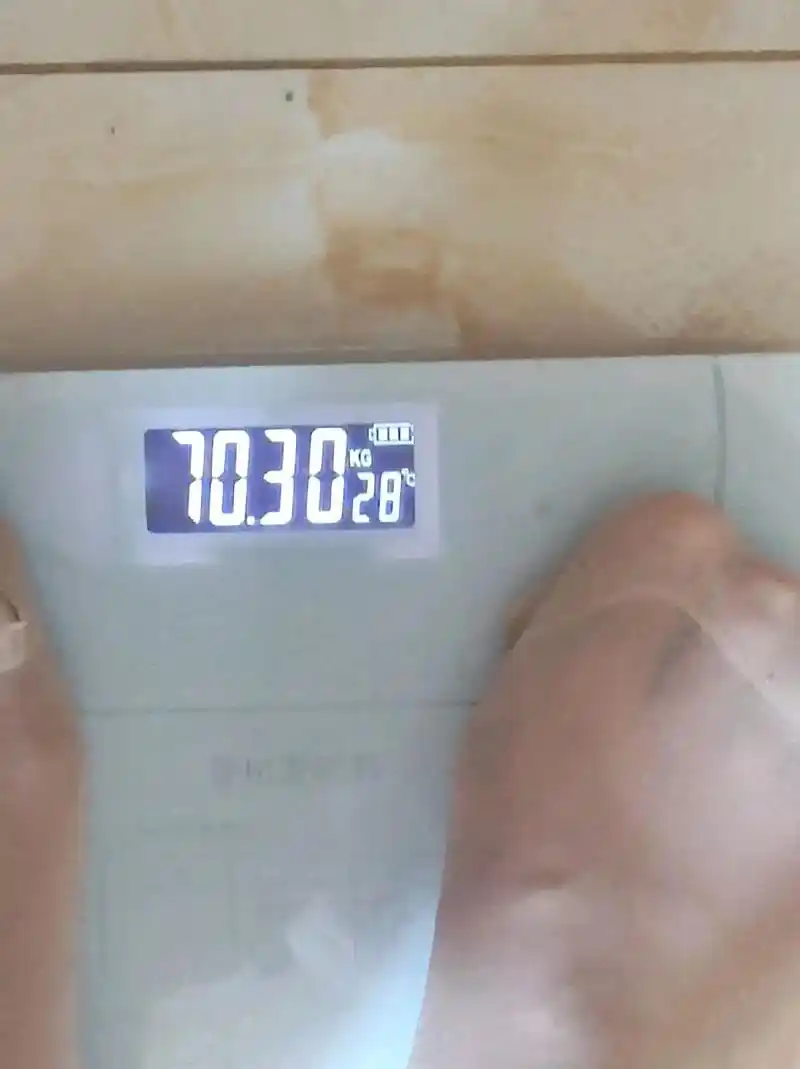 10号.昨天体重也是70.3kg,昨天 - 抖音