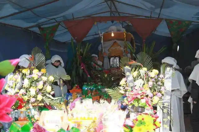 故事:农村兴起这样的葬礼,老人走的安心吗?|丧事|灵堂_网易订阅