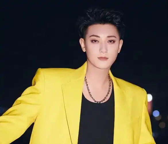 30岁黄子韬回应了|杨幂|成龙_网易订阅