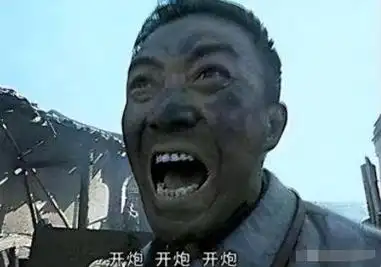 在经典抗日剧《亮剑》中,也有穿帮的情节发生.