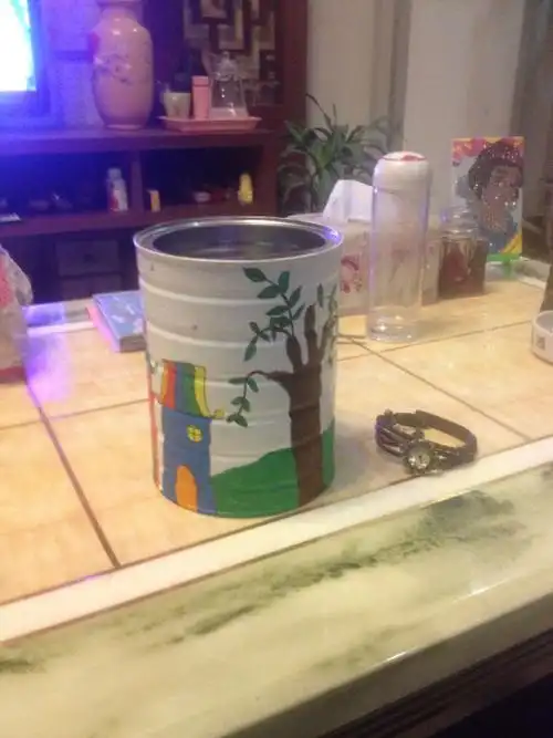 大二班亲子手工 奶粉罐创意画 快乐迎新年