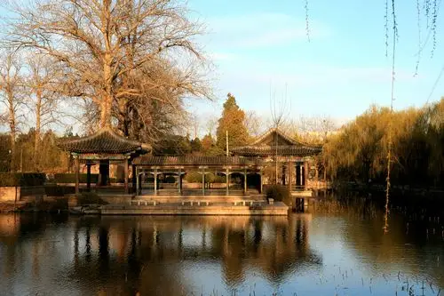 迟到的报到贴--清华大学近春园