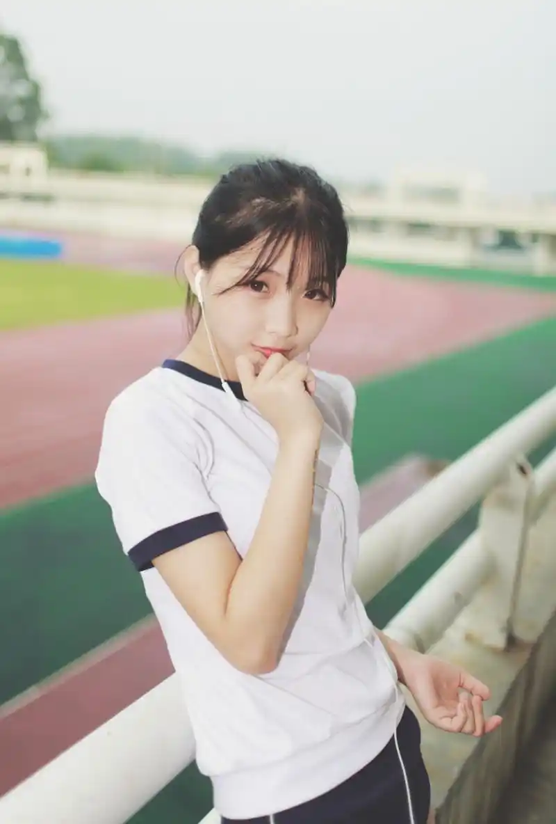 可爱的运动系少女