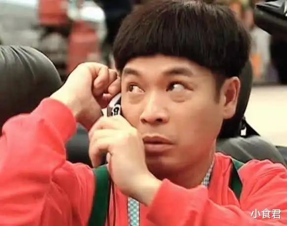 她在男友事业的低谷期甩了他,后来男友演傻子获得影