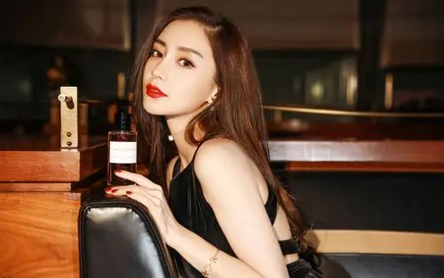 angelababy复古港风壁纸-美女壁纸-高清美女图片-娟娟壁纸