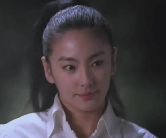 张雨绮出道旧照遭人肉搜索