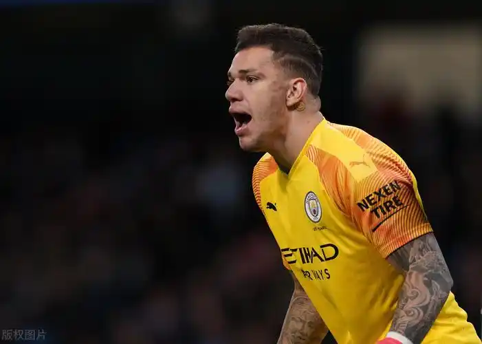 埃德森想替丁丁踢中场!