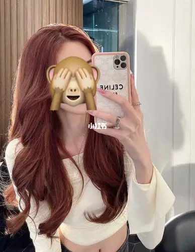 别人问了一百遍的发色 木莓棕|2021春夏流行_发色_染发_穿搭_棕红_接