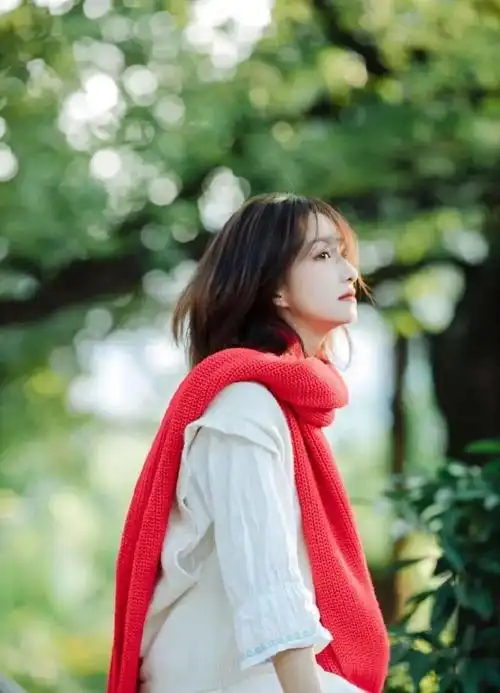 人像摄影拍照更吸睛的技巧简单的背景也能拍出出彩的照片