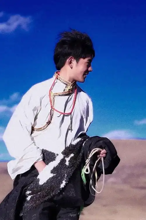 我要为丁真这套白藏袍单独开一栋楼