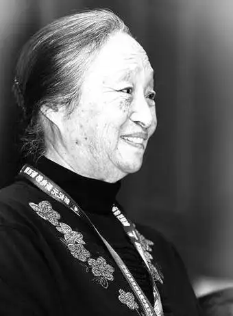 41岁国家级演员去世,她是国家一级演员(7)