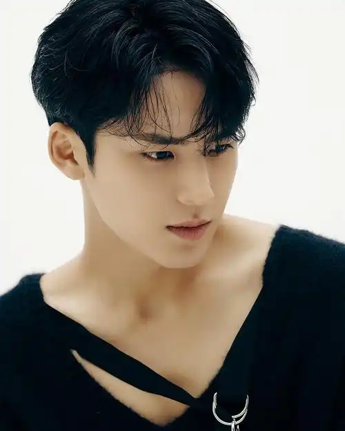 就现在次面金珉奎粉进来给我发帅图