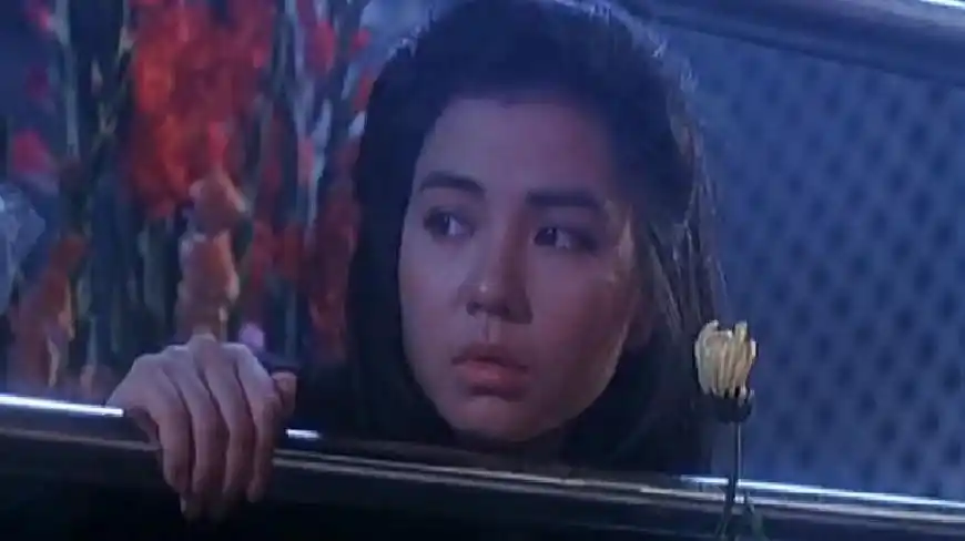 她是鬼新娘中的最美女鬼与周润发情侣搭戏近60岁颜如初