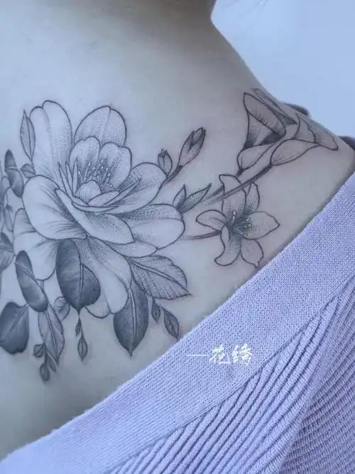肩花_纹身图案手稿图片_花绣tattoo的纹身作品集