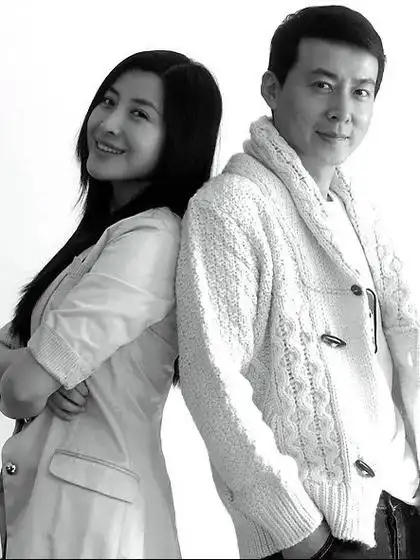 王雅捷 #于洋 原来他俩是夫妻,太低调了! - 抖音