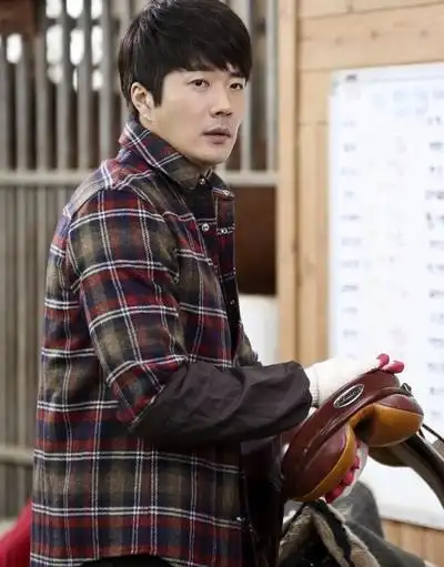 韩国sbs播出的月火剧(周一二剧集)《野王》,预告了权相佑和金成铃在