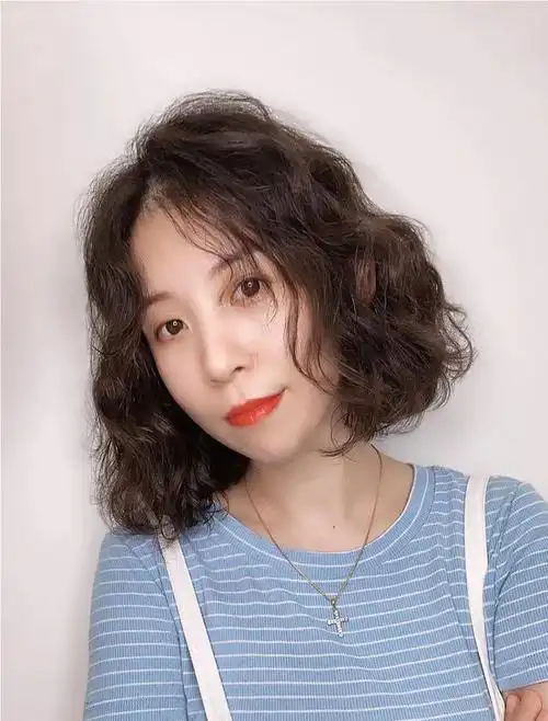 2021新年换发型就选烫卷卷14款洋气卷发送给你好看又时髦