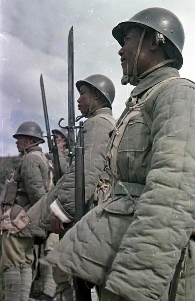 罕见彩色照片解放战争时期的解放军似乎是苏联记者拍摄的