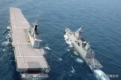 泰国海军航母战斗群高调亮相,甲板干净整洁,网友:怒刷存在感!