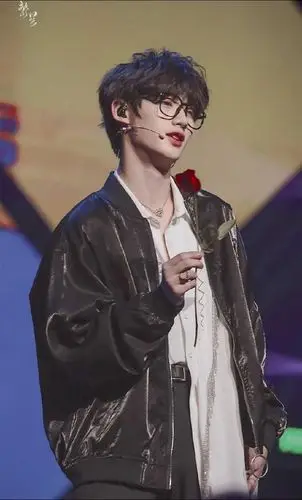 快快快给我几张丁程鑫整肃神图