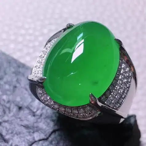 适合男士佩戴的翡翠有哪些?5种款式任你挑选