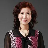 优雅的老年妇女头像【点击鼠标右键下载】