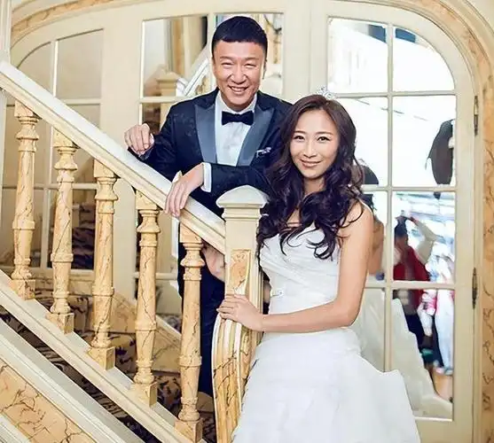 丁嘉丽坦言:这辈子做过最后悔的,就是捧红孙红雷这个"白眼狼"