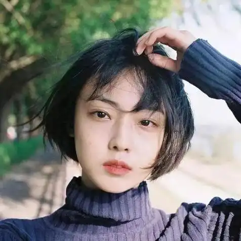 短发小姐姐头像短发小姐姐也可以性感又可爱哦