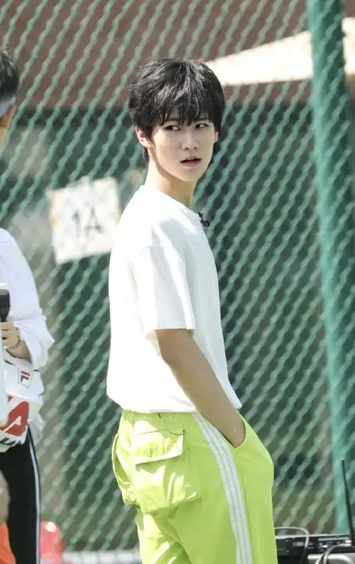 【流量】开一个张真源的帅气可爱图楼