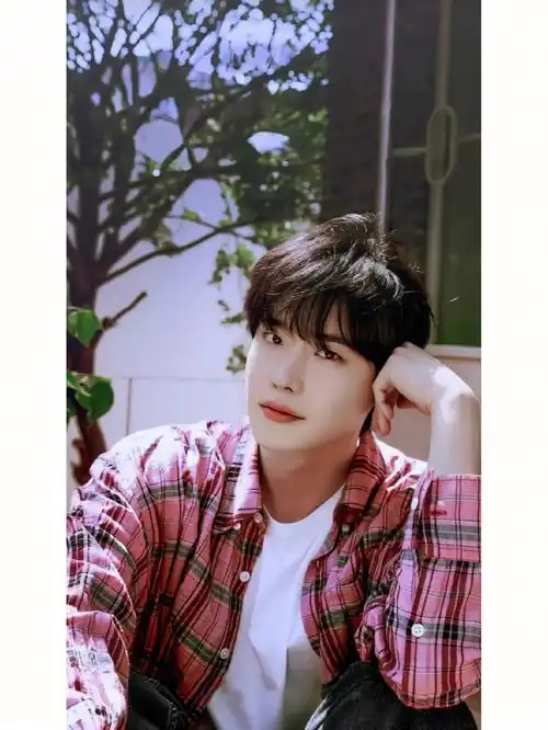 李钟硕壁纸分享