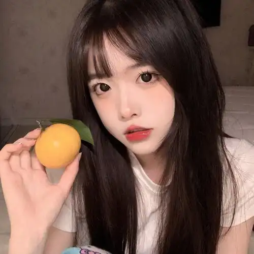 优质女头收图不易 拿图点赞