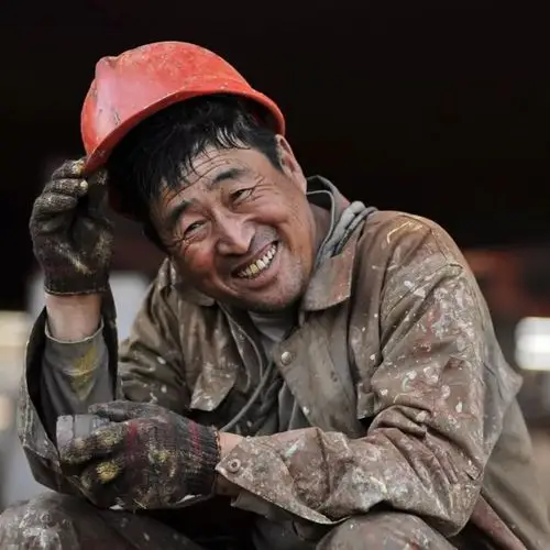 分享| 我没事,身体好着呢,赚钱我来!_男人