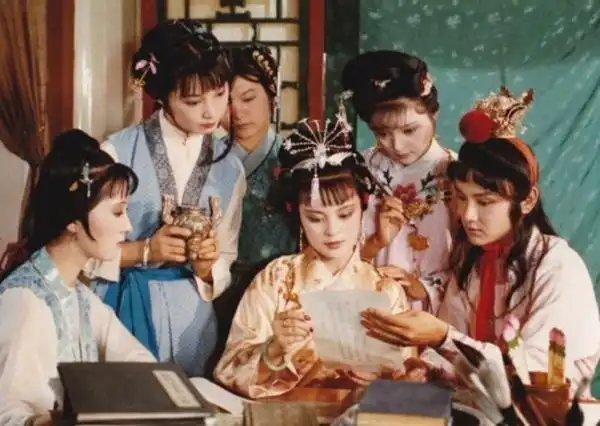 80年代最经典的六部内地电视剧,都曾风靡一时-爱思旧怀旧网_一个怀旧