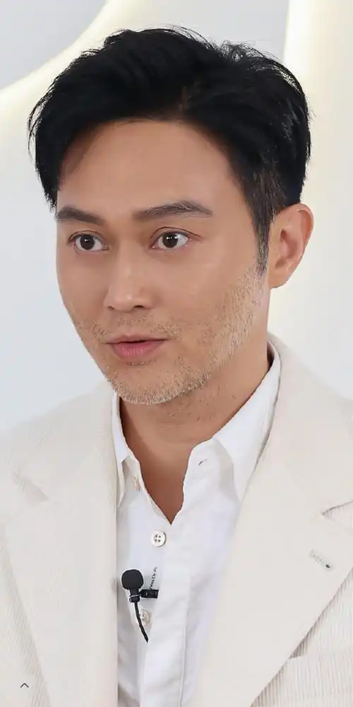 哇张智霖的白胡子