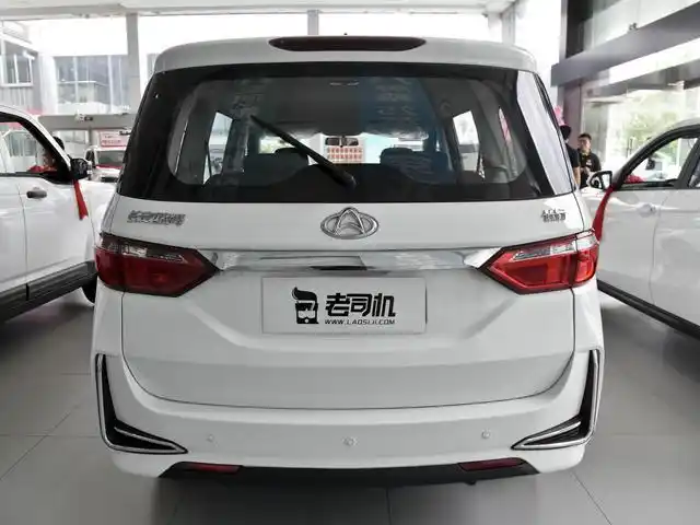 面包车的价格买个7座mpv,7.2l油耗全家用神车,实拍长安欧尚长行