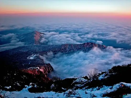 峨眉山雷洞坪云海