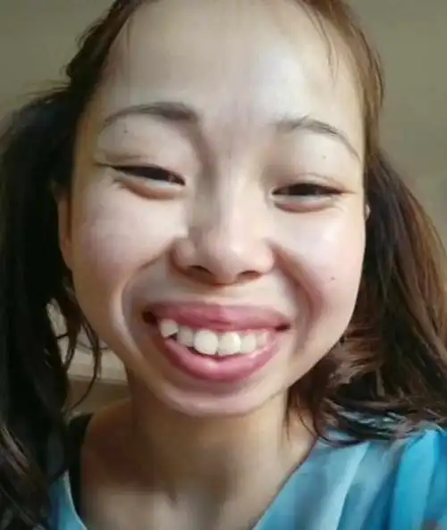 网红嘟嘟姐被封杀,真实照片不比温婉差,故意扮丑的真相!