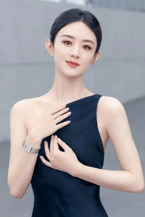 齐刘海的赵丽颖##赵丽颖