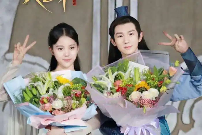 王源女朋友是谁欧阳娜娜王源恋情疑曝光