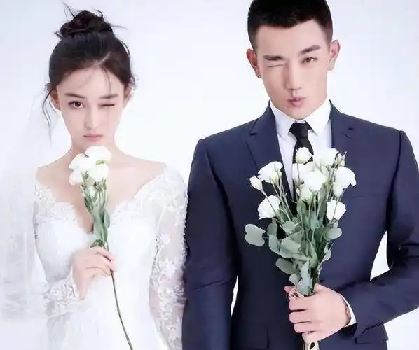 张馨予的老公何捷,原来这么厉害,网友:难怪能推翻黑料重新走红_训练