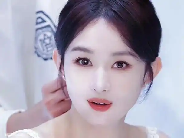 赵丽颖祝大家高考加油,一切顺利!祝大家金榜题名,一举夺魁!