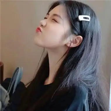 招桃花的女生头像真人又耐看