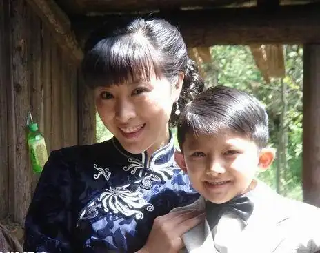 王雅捷王洛勇牵手荧幕最后的子弹今晚出膛