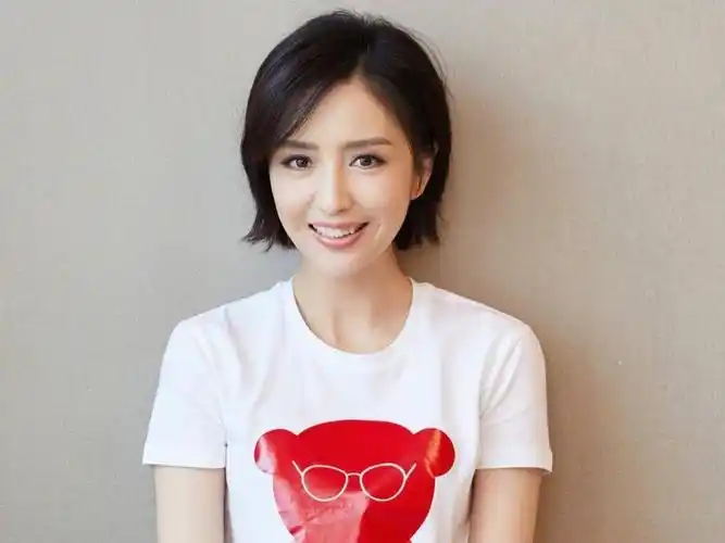 盘点十大女星的短发造型看看谁最美